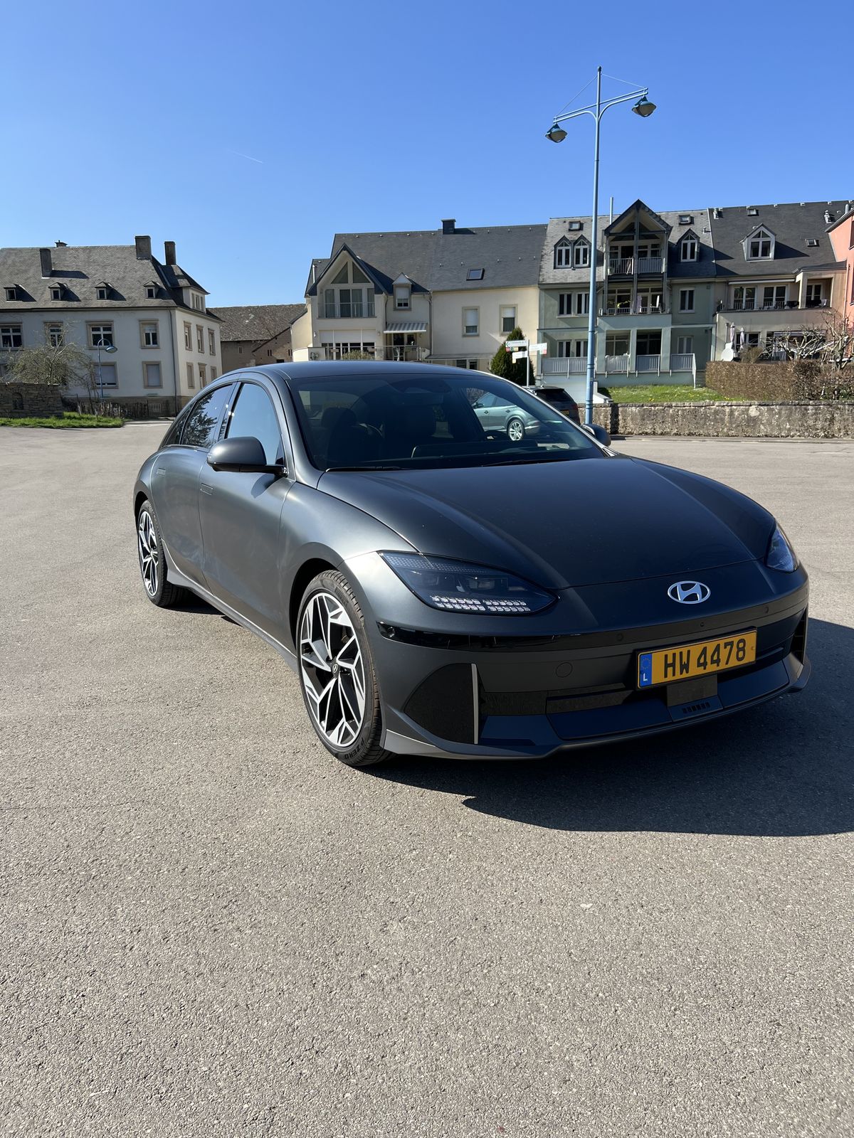 Hyundai Ioniq 6 électrique de LuxCare Mobilitéit